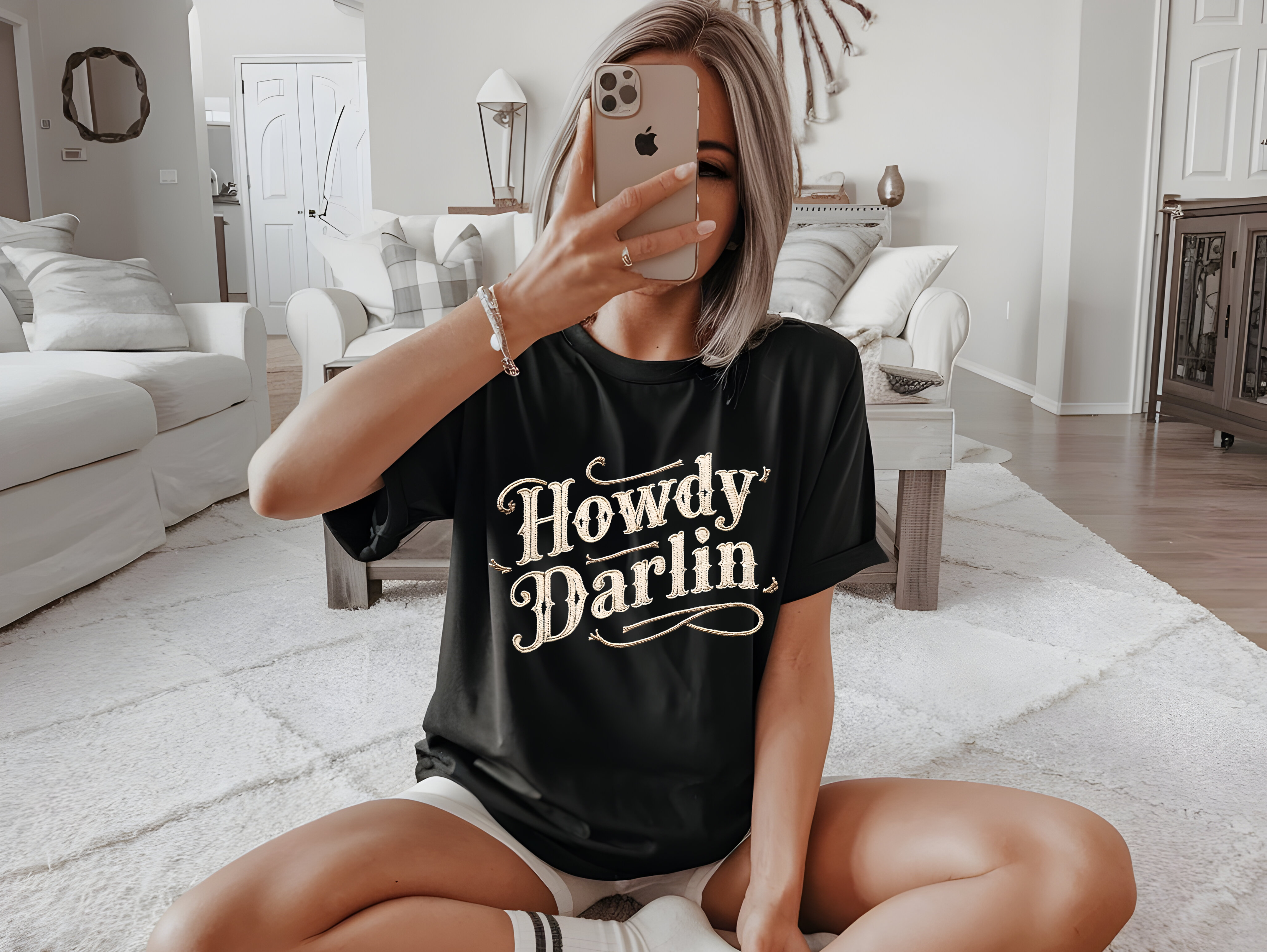 Howdy Darlin' Graphic Top