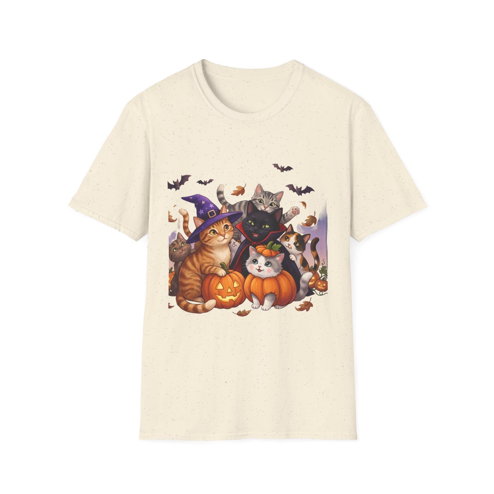 Cats in Halloween Costumes T-Shirt | Pumpkin Jack-o'-Lantern, Witch Hats, Bats