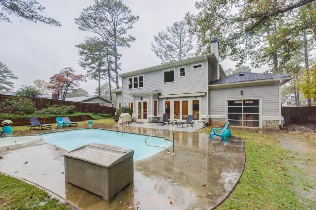 Backyard & pool, before the professional reshoot