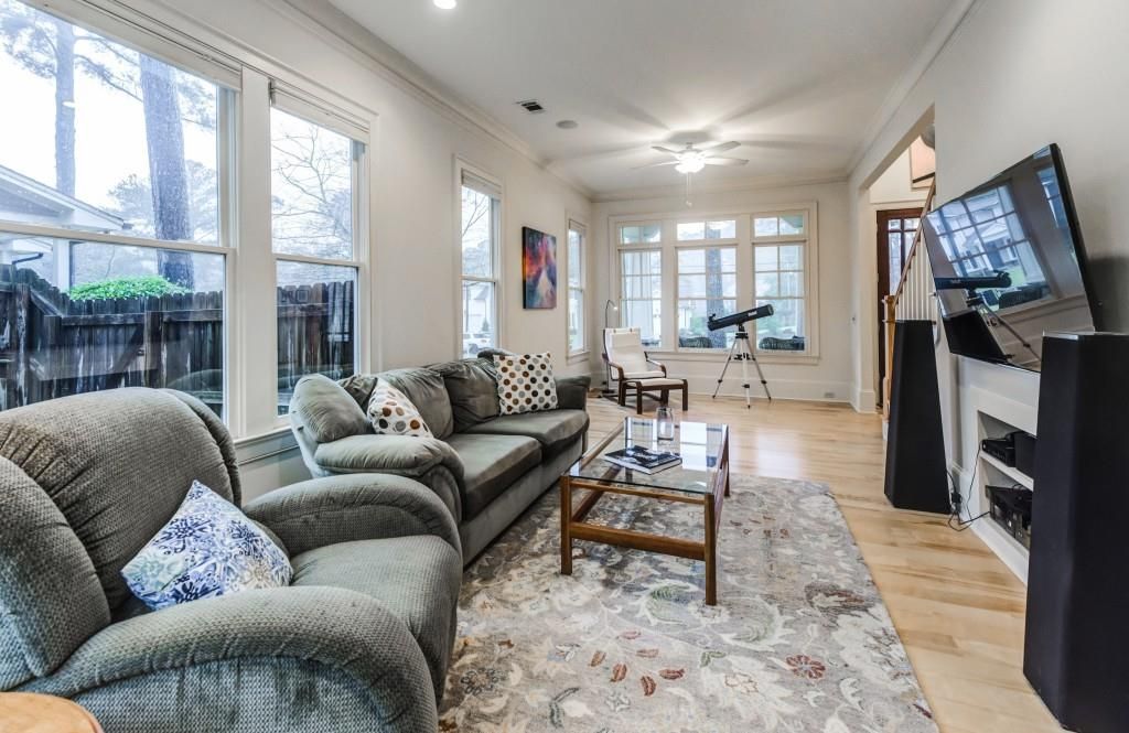 Living room, before the professional reshoot