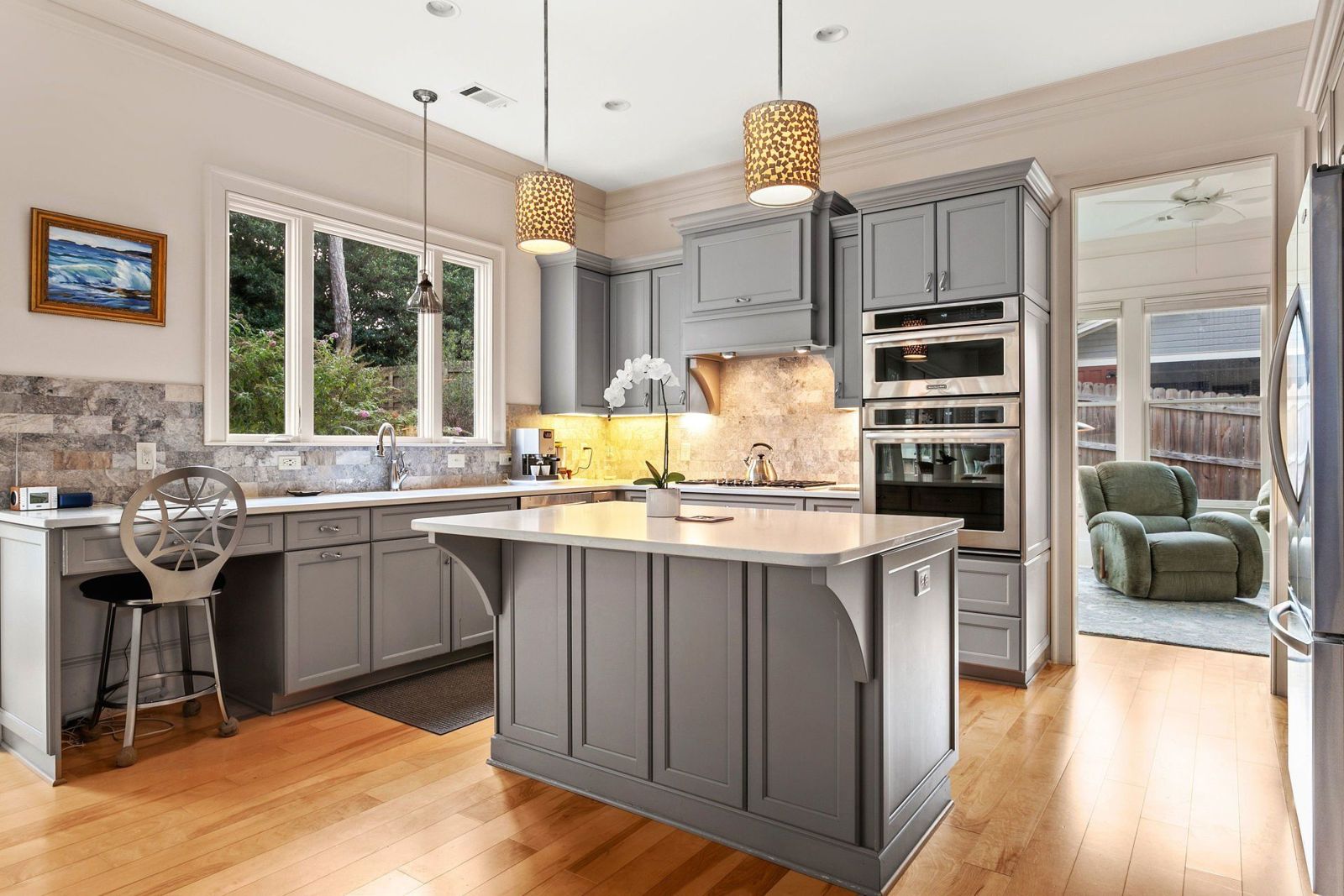 Kitchen, after the professional reshoot