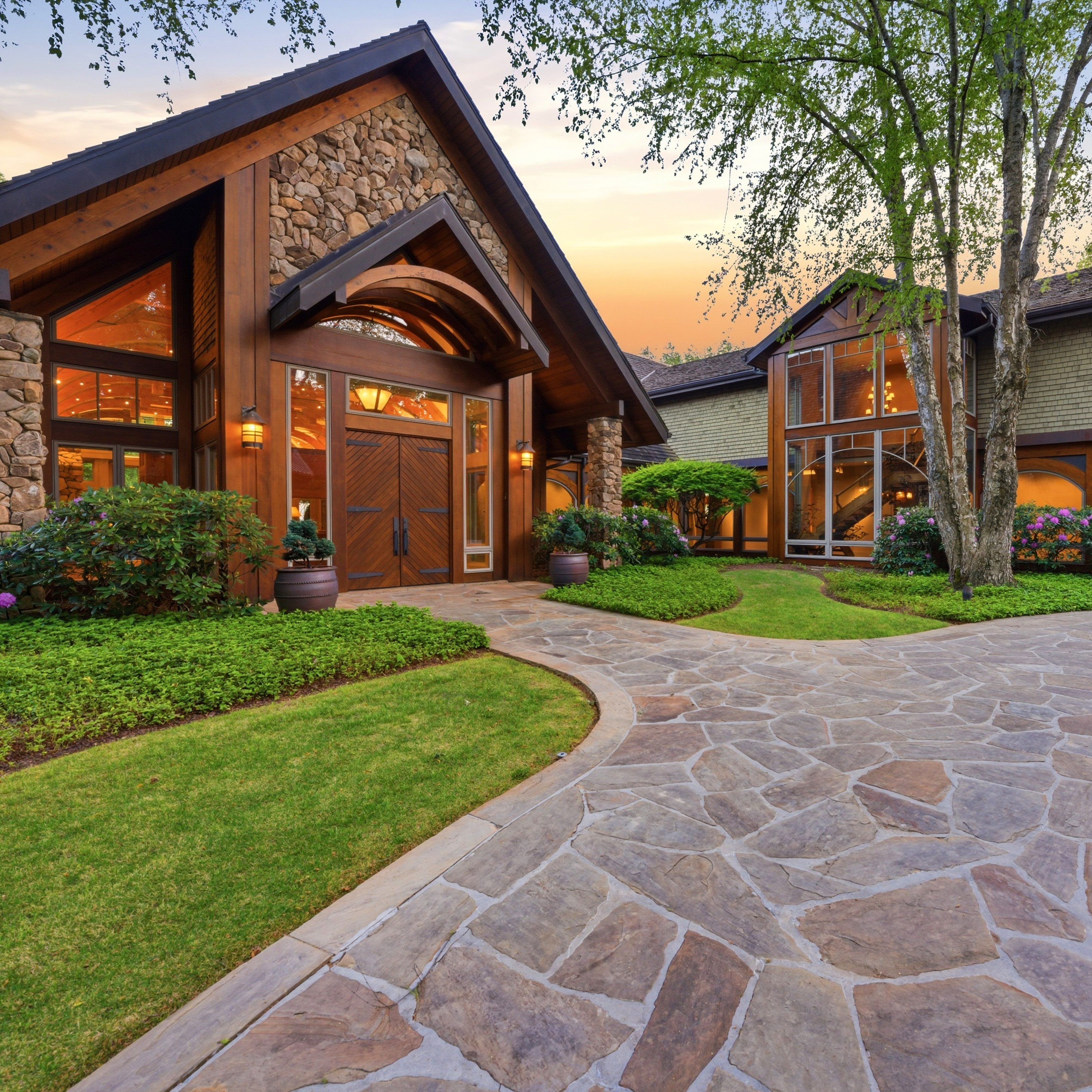 Front entry of Apple Pie Ridge home at twilight