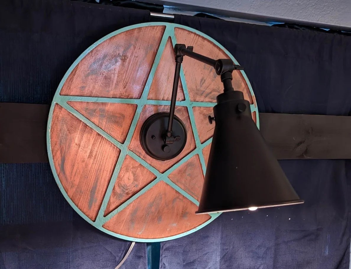 Glowing geometric wood lamp