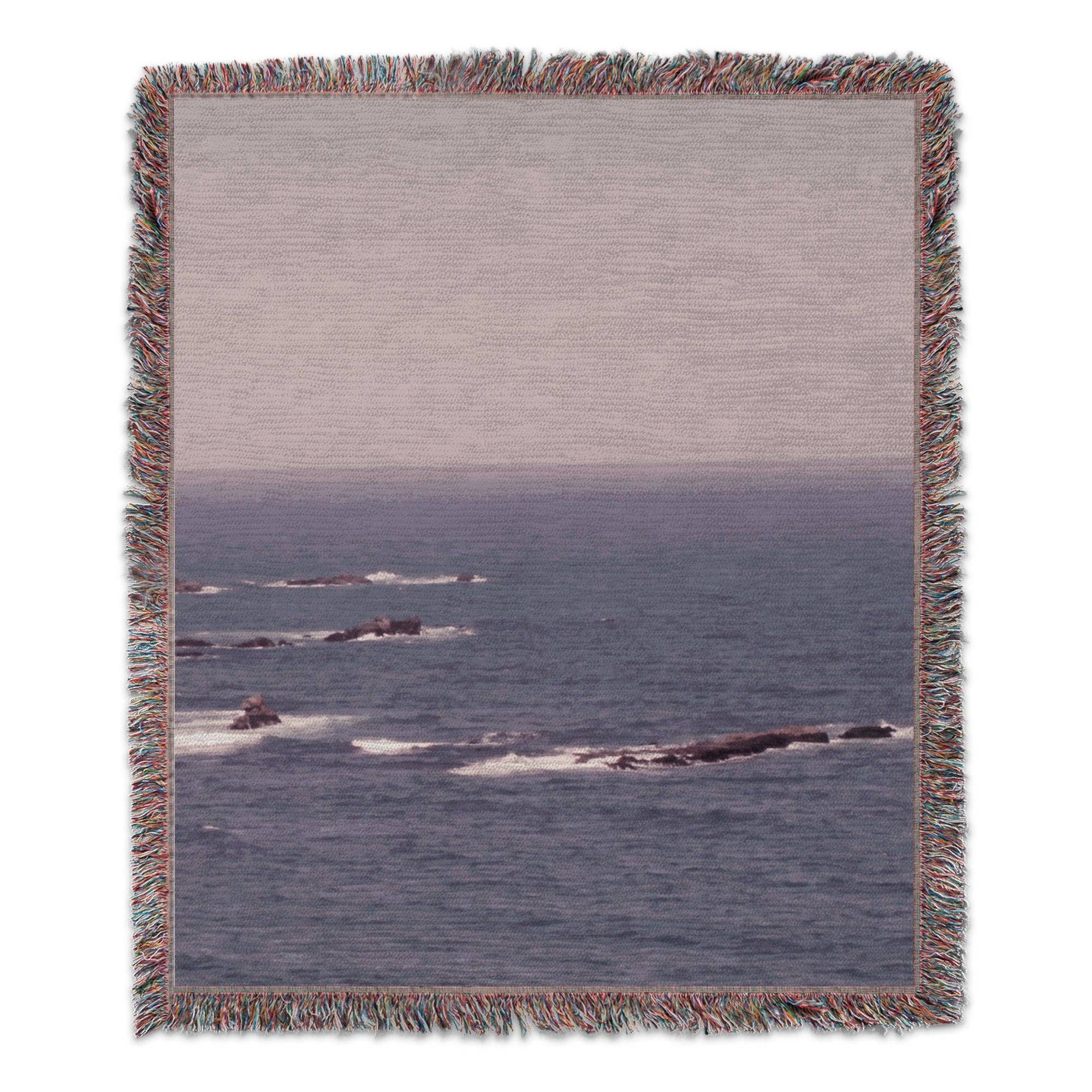 Ocean Waves Cozy Blanket, Coastal Seaside Bedding, Soft Ocean View Throw, Beach House Decor, Nautical Theme Bedding