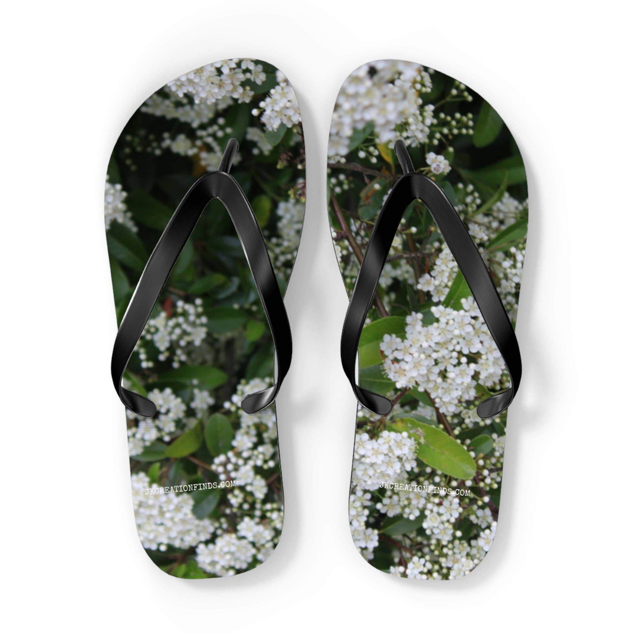 White Flower Flip Flops, Floral Pattern Thong Sandals, Botanical Flip Flops, Summer Beach Shoes, Women's Flip Flops, Lightweight Sandals