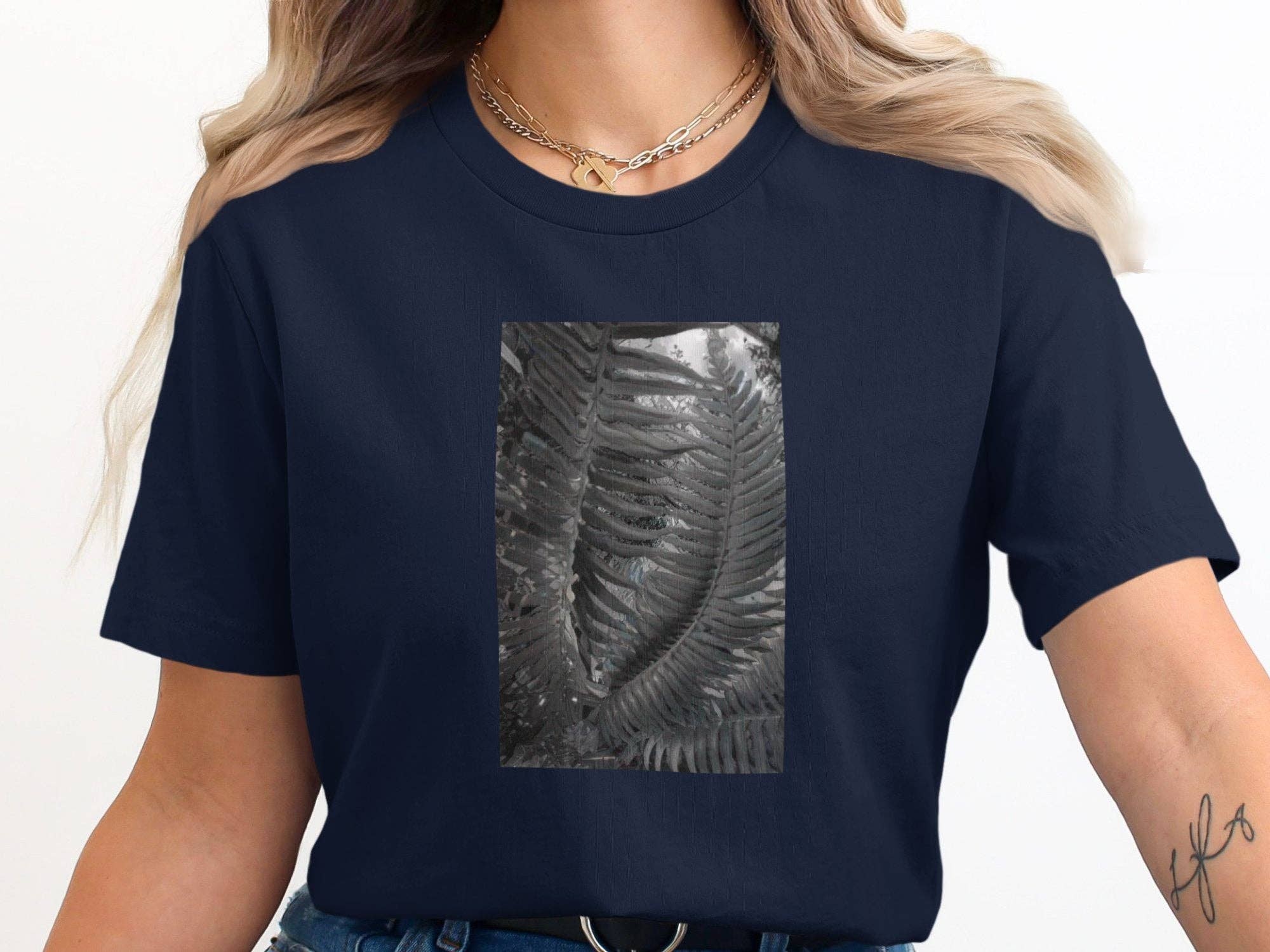 Tropical Ferns Graphic Tee, Botanical Design T-Shirt, Nature Inspired Shirt, Unique Art Tee, Summer Fashion, Casual Wear, Gift Idea