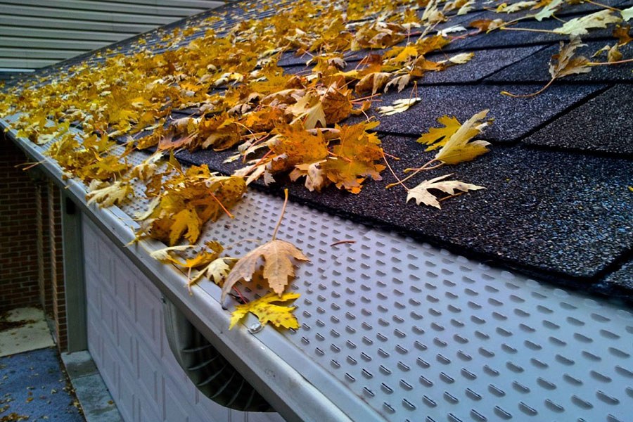 Gutter guards installation