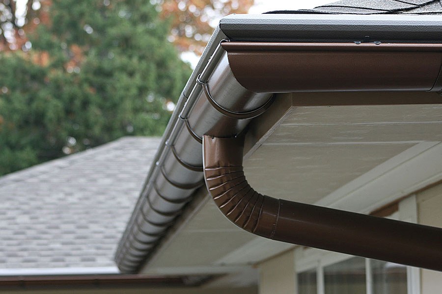 Necessity Of Buying The Best Gutter Guard Available In The Market for Your Own Protection