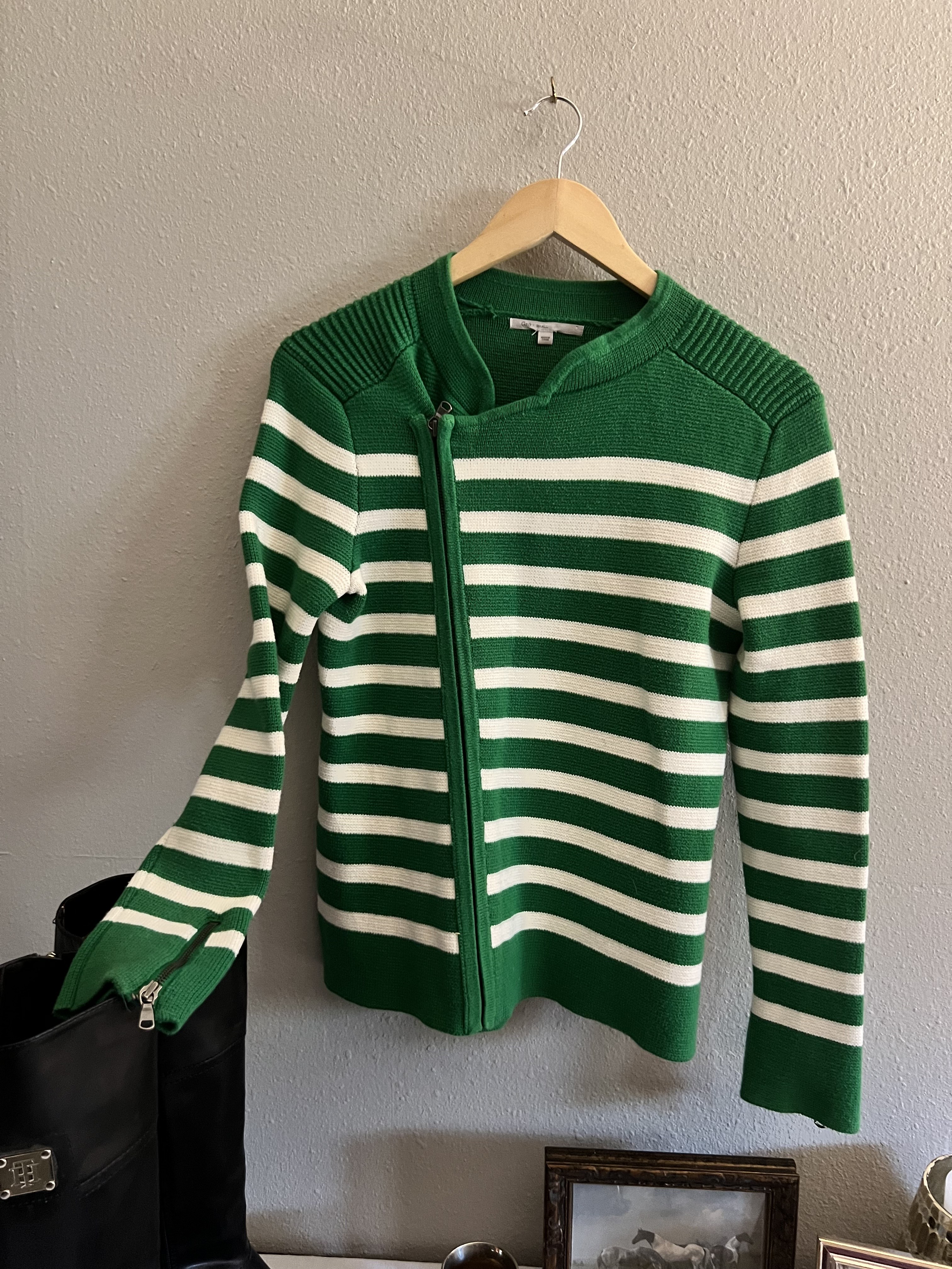 Vintage Green & White Striped Asymmetrical Zip Sweater. Size: Small