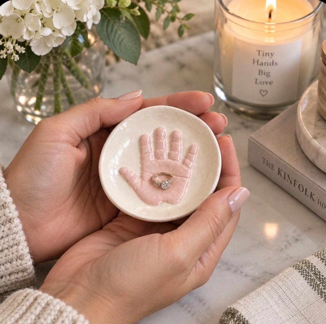 Handprint jewelry Plate, Personalized Baby handprint Jewelry Dish, Mommy jewelry Dish, view 6