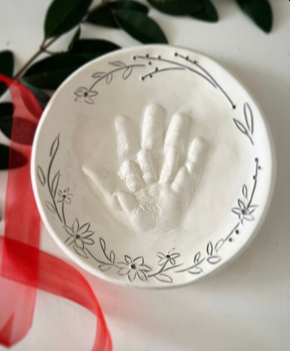 Custom Large Handprint jewelry Plate, Personalized Baby handprint Jewelry Dish, Mommy jewelry Dish