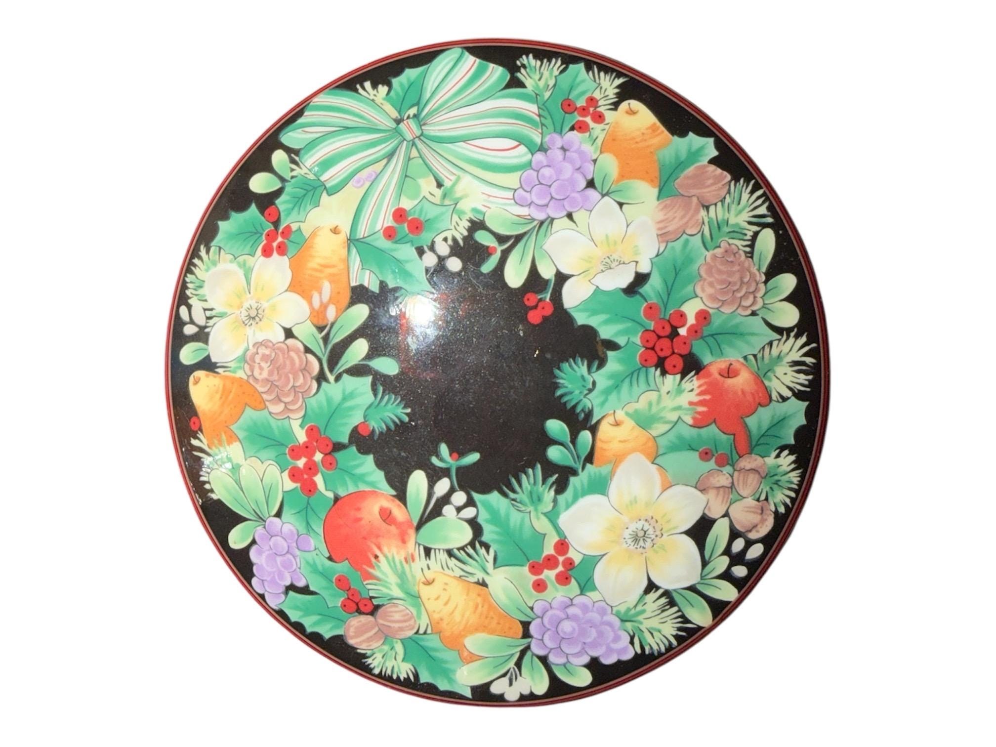 Mikasa Festive Wreath Porcelain Trinket Box, Japan Ring Holder (5" Diameter)