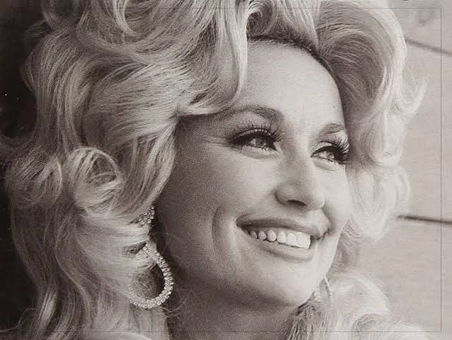 Dolly Parton tribute gallery image 12