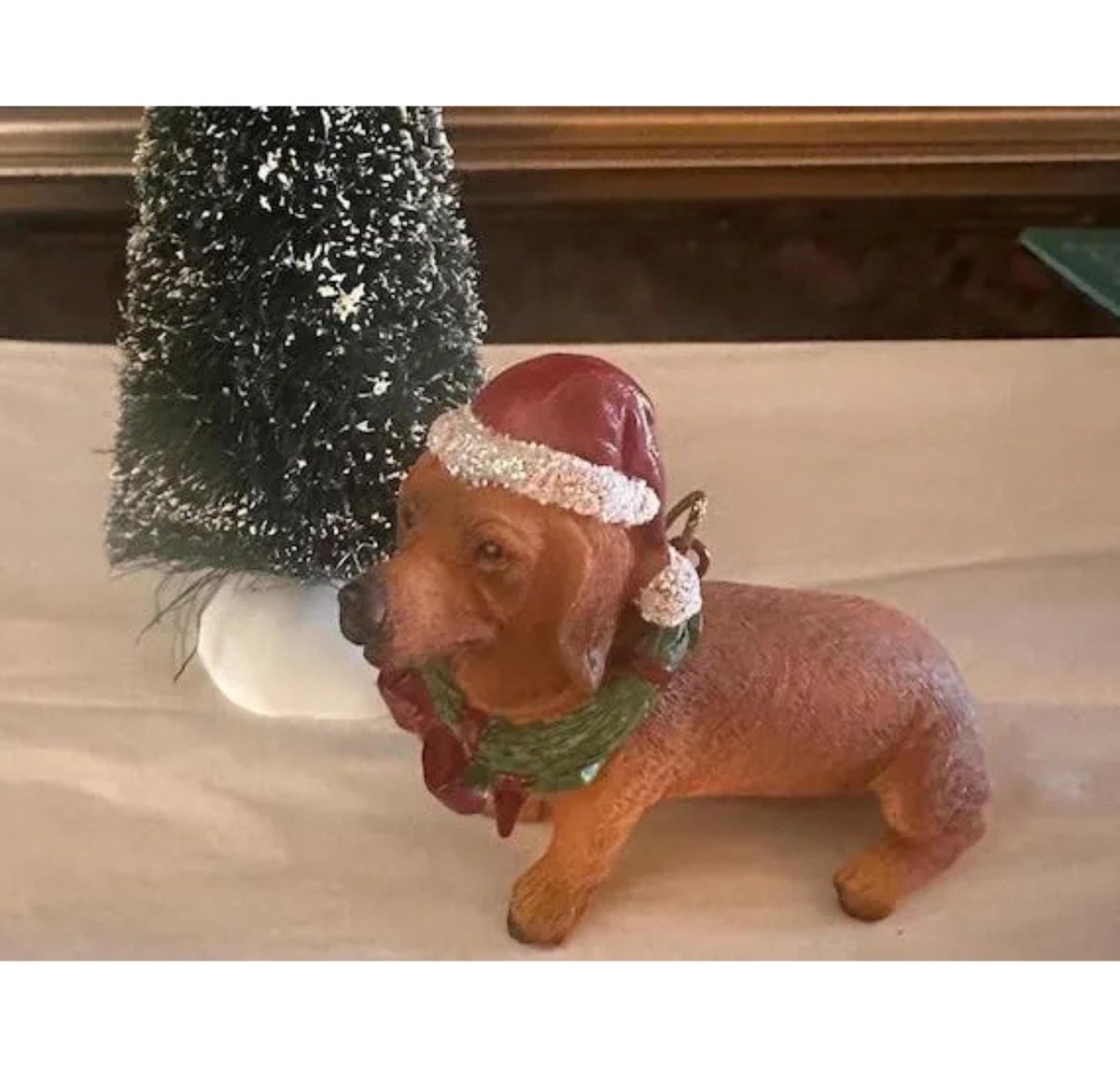Dachshund Ornament, Vintage Wiener Dog, Brown Resin Decor
