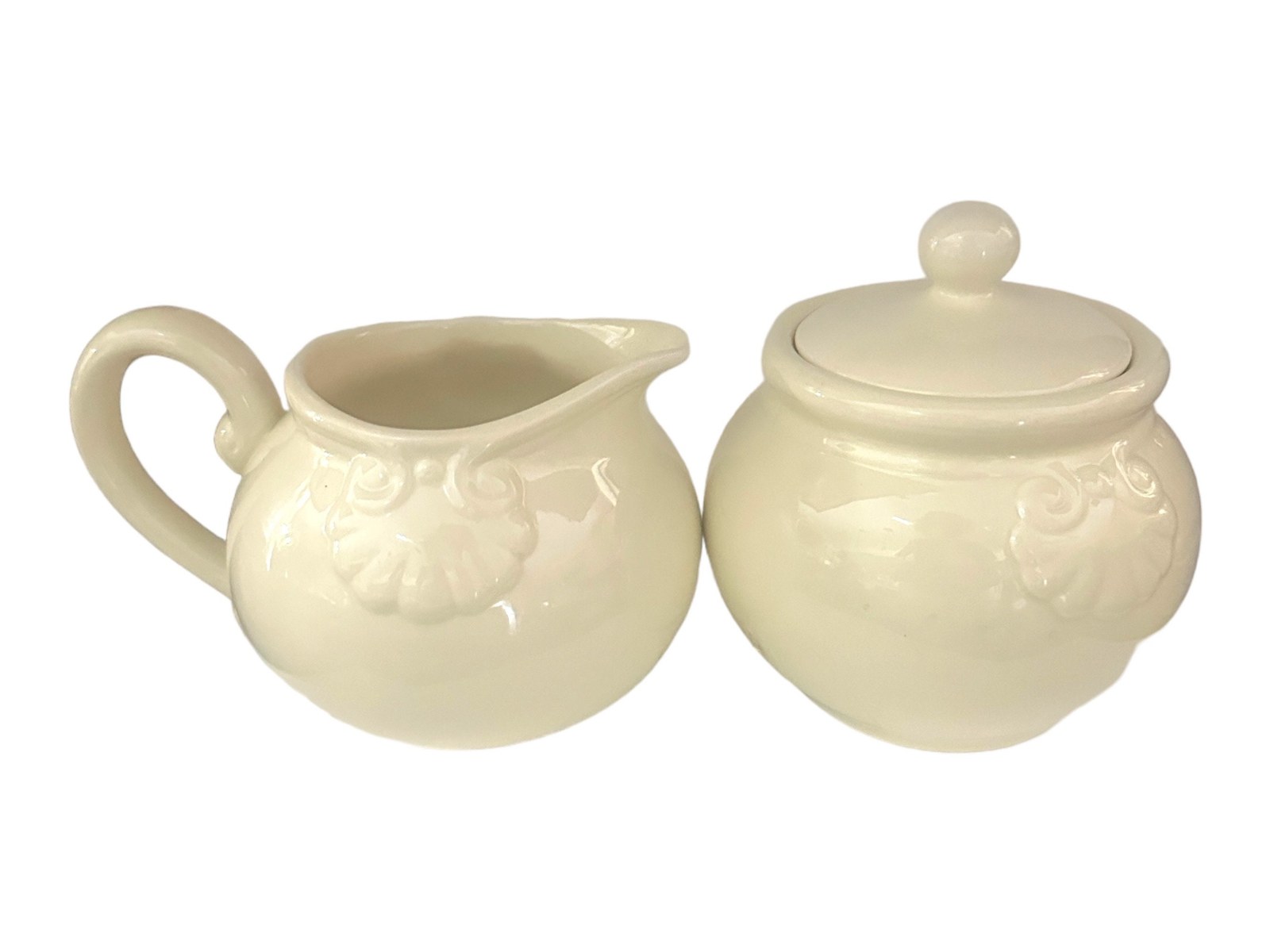 Sango Creamer And Sugar Bowl, Newport Cream, Embossed Design, Yellow Collectible Vintage