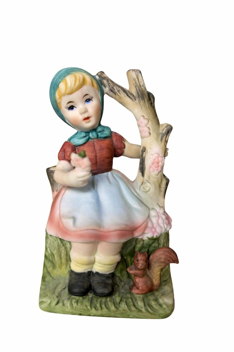Vintage Porcelain Music Box, Sankyo girl figurine, cream pastel bench