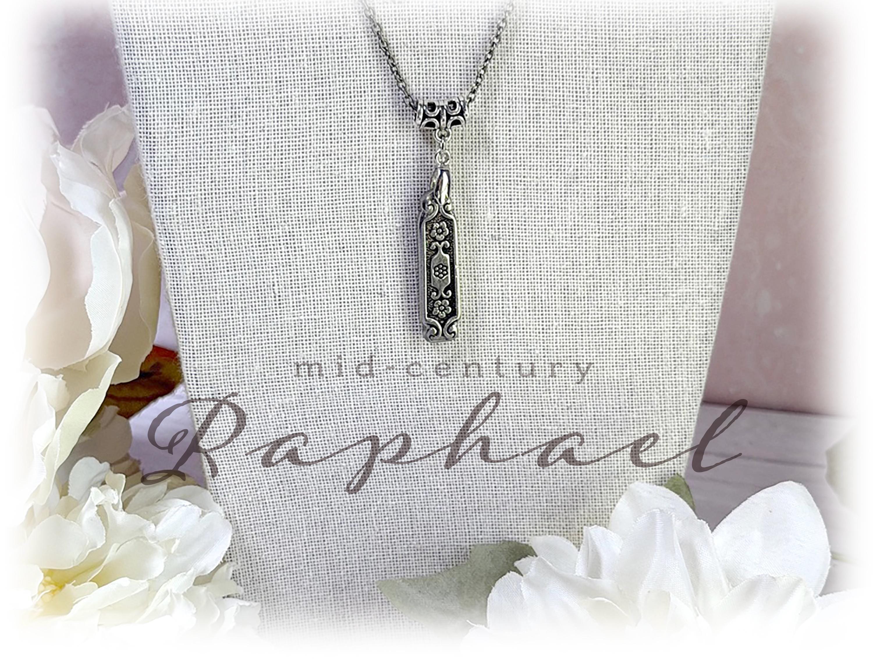1960s Oneida Raphael MCM Pendant, Vintage Spoon Jewelry, Unisex Pendant, Figaro Chain