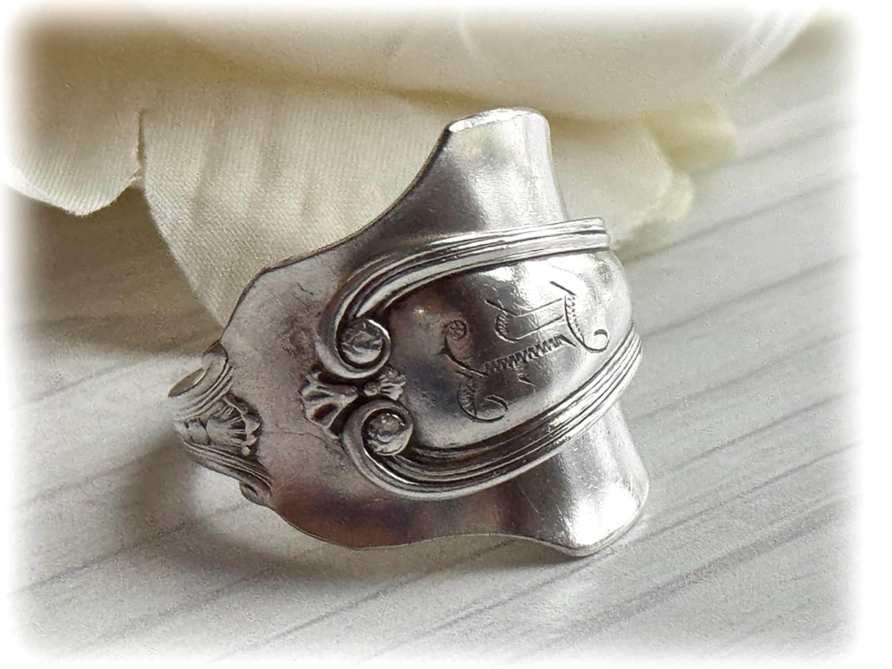 Silverplate Unisex Spoon Ring, Monogram E Size 12, 1900 Priscilla Saddle Ring