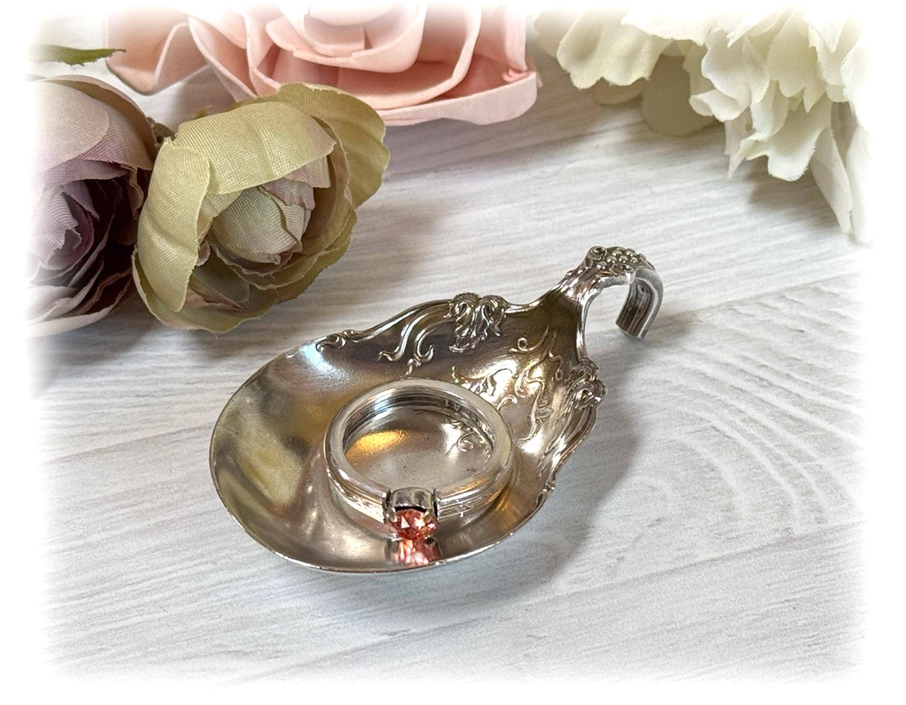 Vintage Grapes Ring Dish: Antique Wedding Ring Holder, c 1904