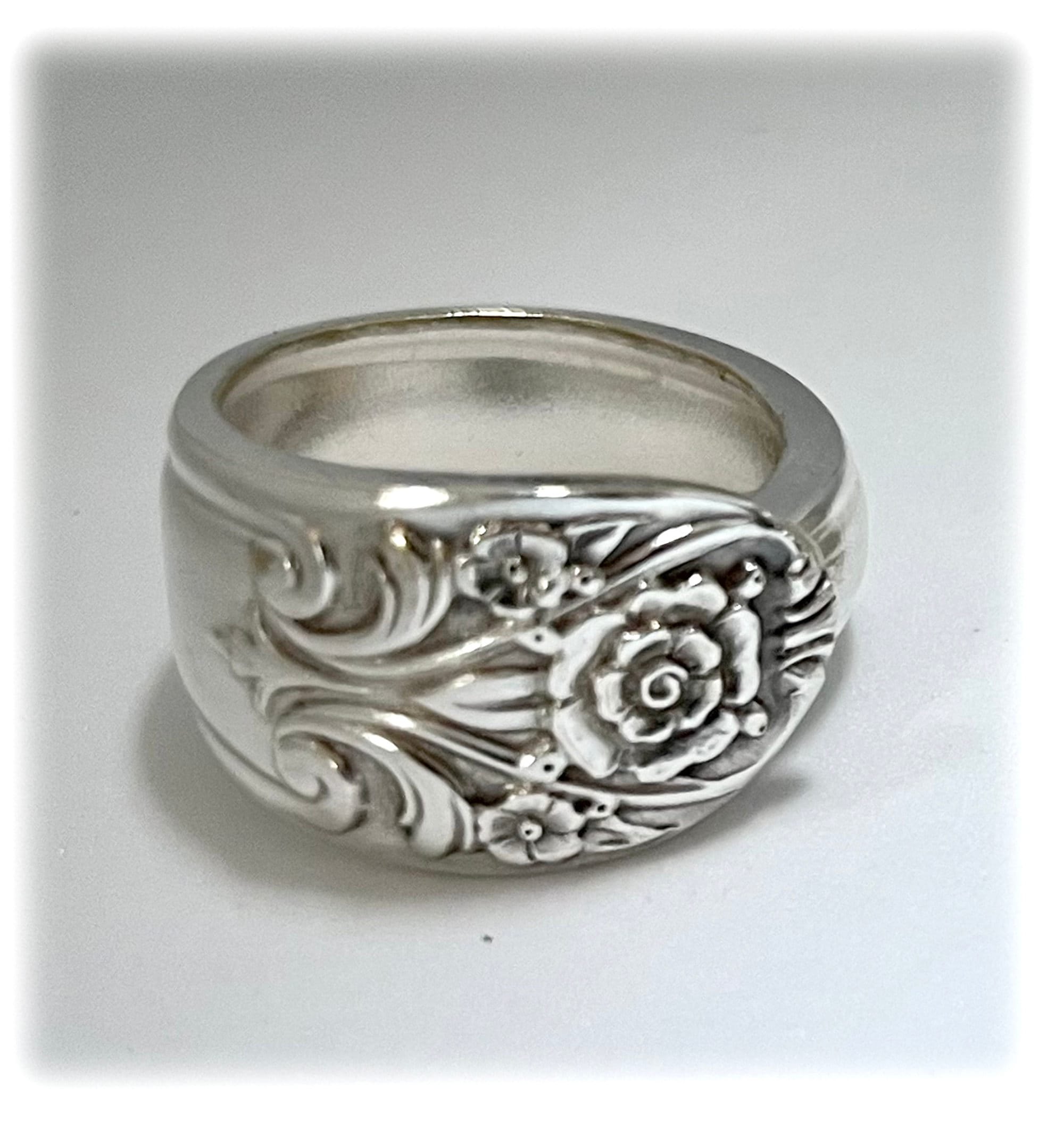 Upcycled Silverplate Spoon Ring: 1950s Melody Floral Band