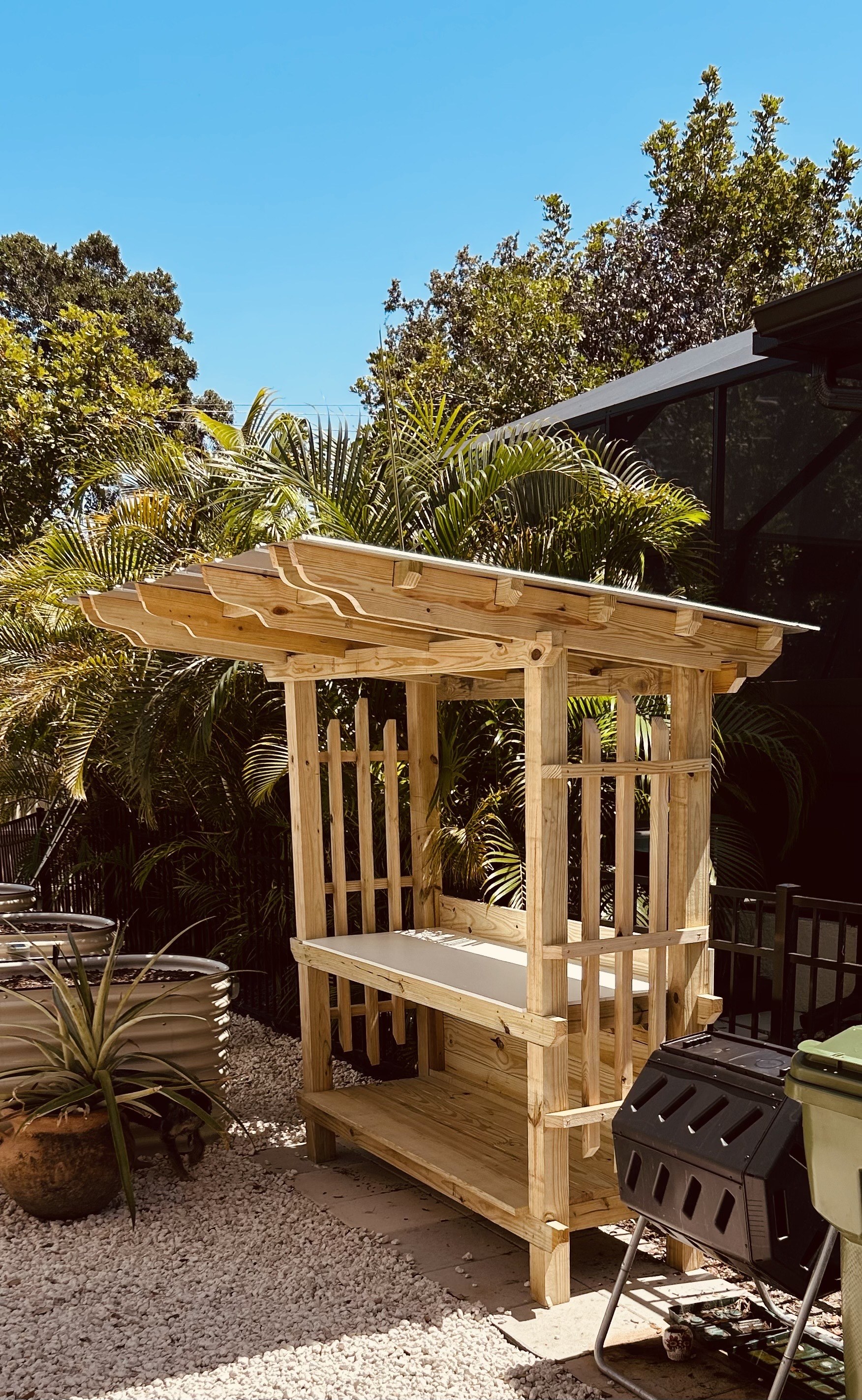 Plant Potting Bench