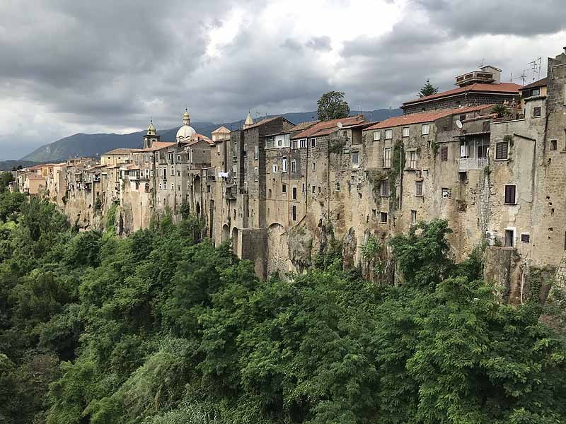 sant'agata - italian town with great wine