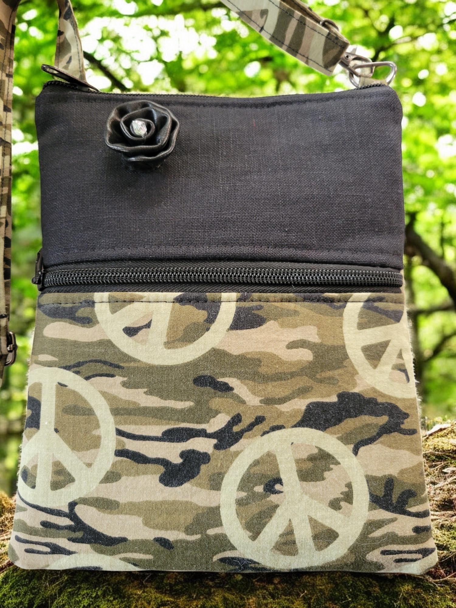Camo Crossbody Cell Phone Pouch: Zippered Concert Purse, view 3