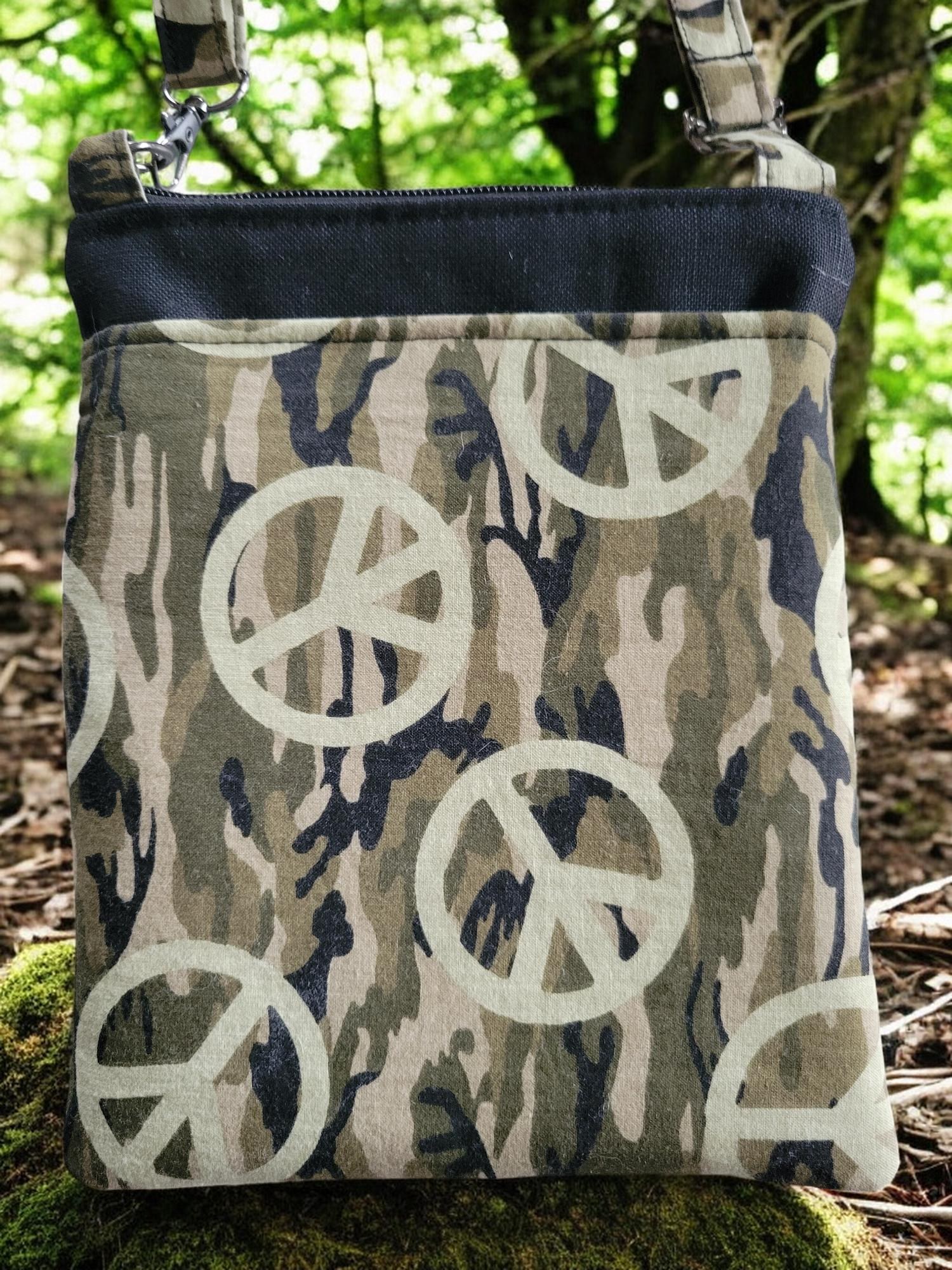 Camo Crossbody Cell Phone Pouch: Zippered Concert Purse, view 4