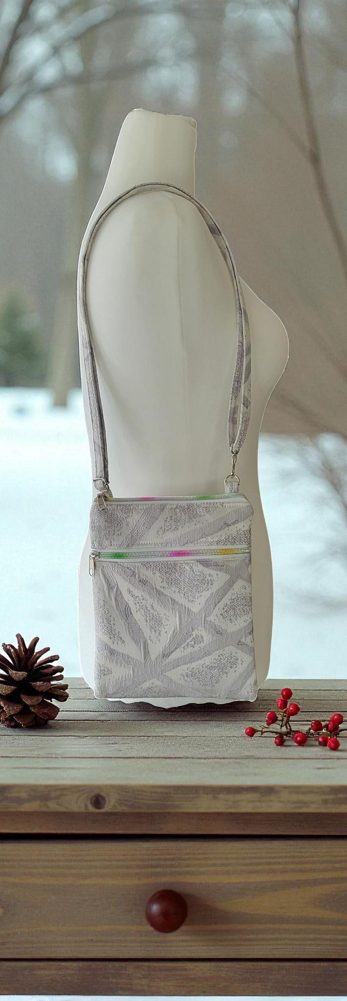 Elegant Winter White Tapestry Jacquard Crossbody Bag, Boho Inspired, view 3