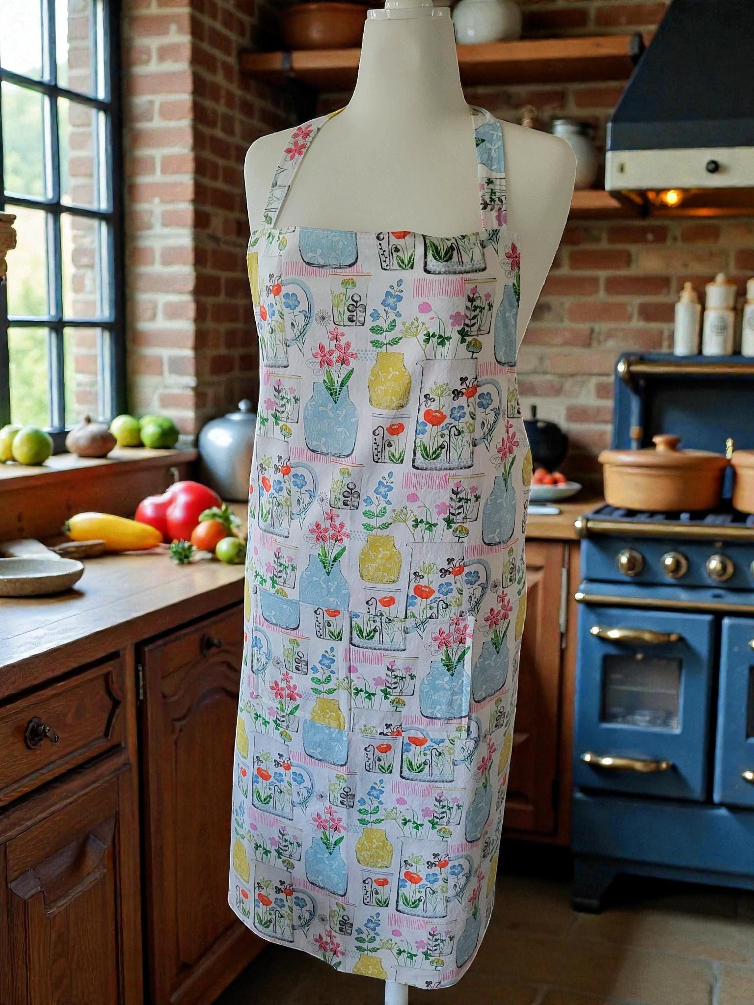 Farmhouse Reversible Apron with Pockets, Floral Apron