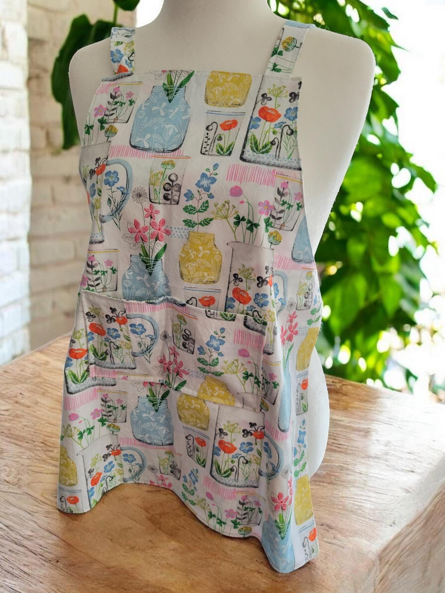 Kid Size Farmhouse Reversible Apron with Pockets, Floral Apron, view 5