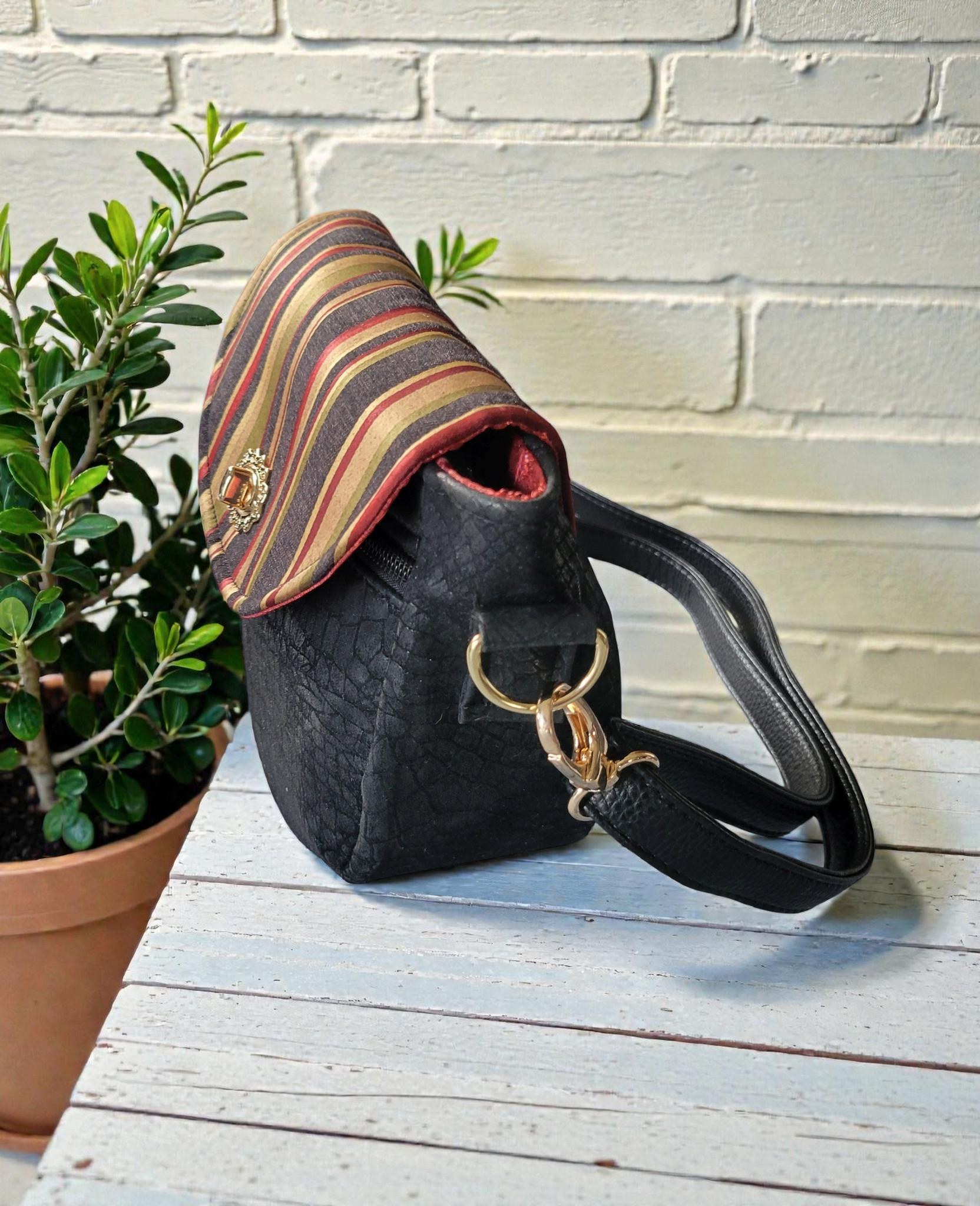 Vintage-Inspired Saddle Bag - Single Flap Handbag - Gold Striped Jacquard Purse, view 5