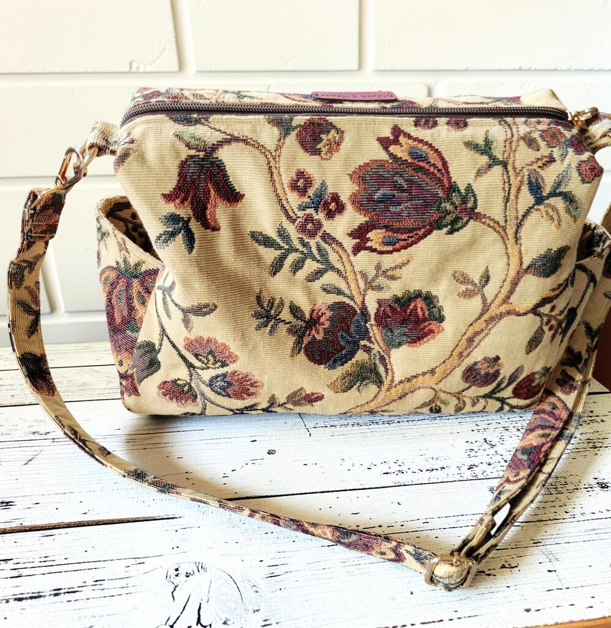 Vintage Floral Tapestry Handbag, Jacobean Jacquard Crossbody Purse, Slouchy Double Pocket Shoulder Bag, view 15