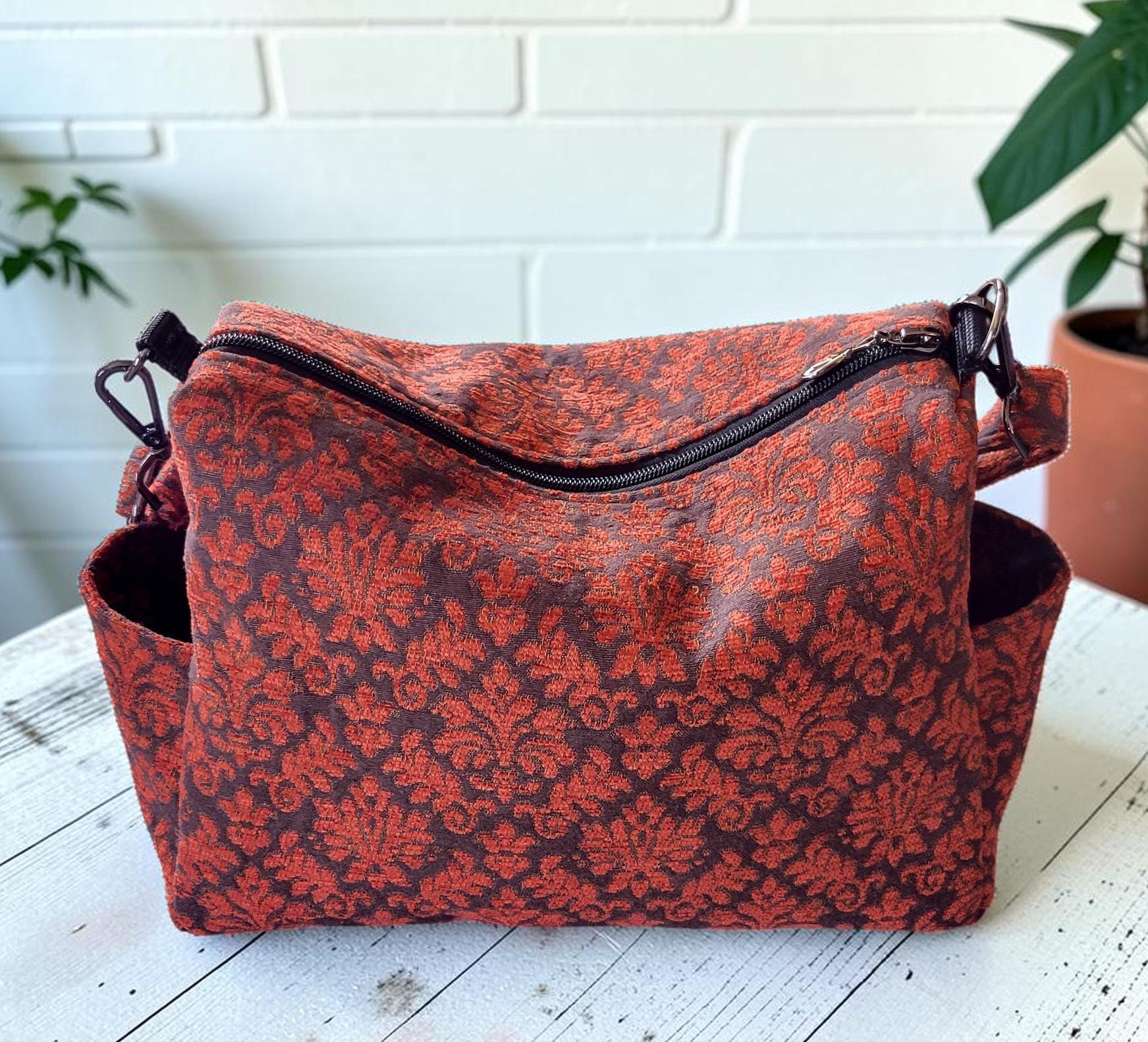 Vintage-Inspired Florentine Damask Crossbody Bag, Woven Jacquard Hobo Purse, Slouchy Double Pocket Shoulder Bag, view 14