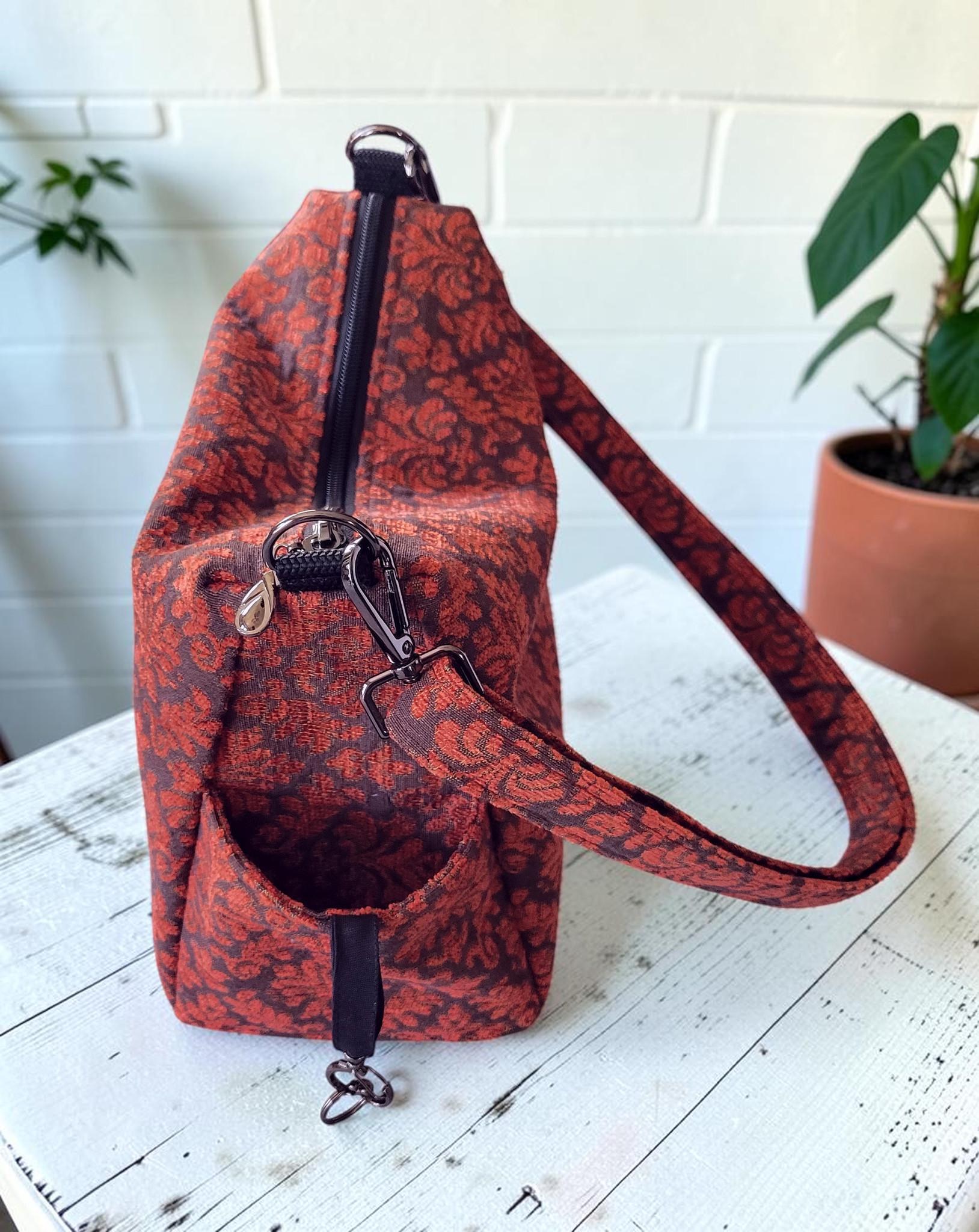 Vintage-Inspired Florentine Damask Crossbody Bag, Woven Jacquard Hobo Purse, Slouchy Double Pocket Shoulder Bag, view 8