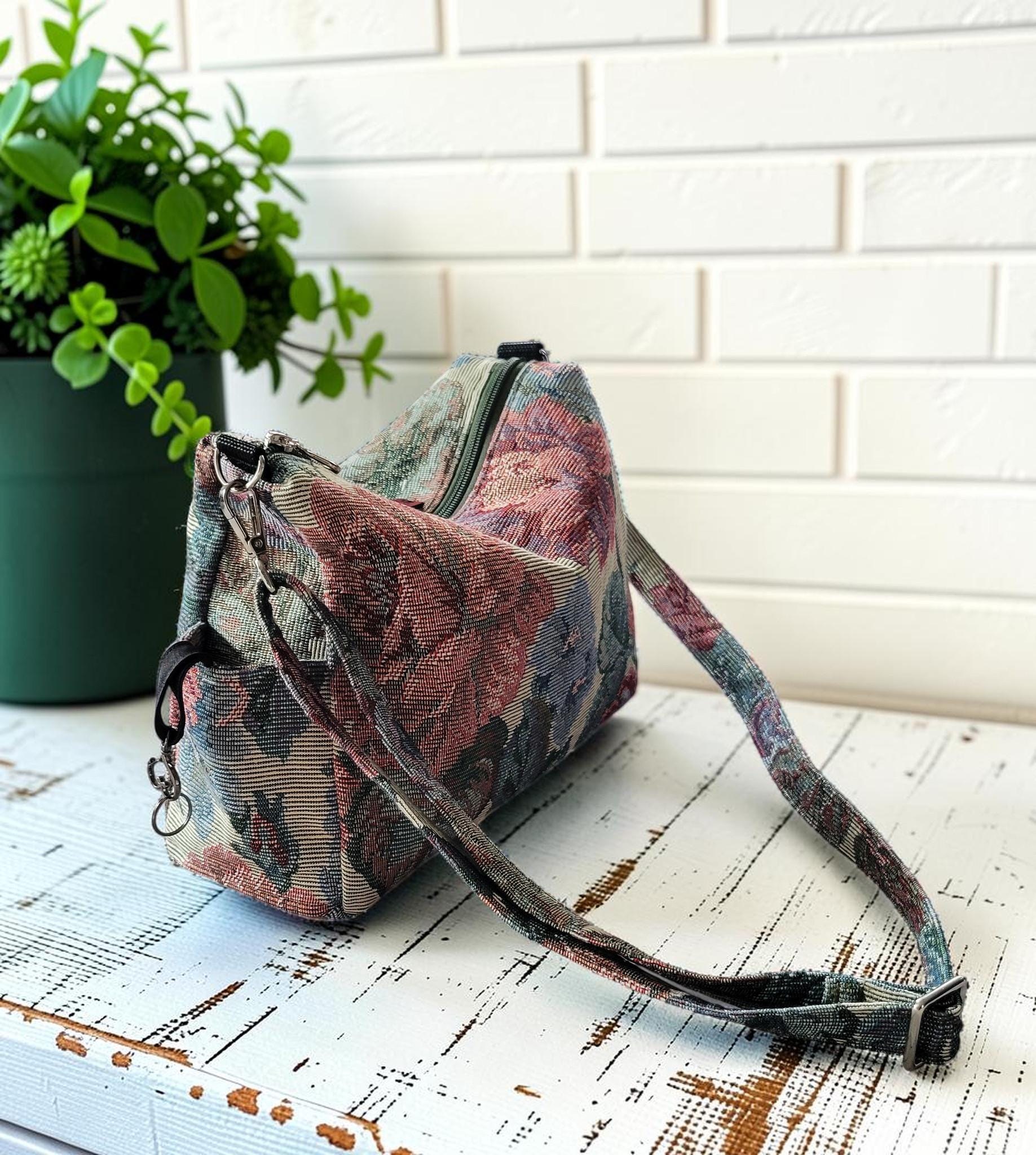 Vintage Floral Tapestry Handbag, Jacquard Crossbody Purse, Slouchy Double Pocket Shoulder Bag, view 2