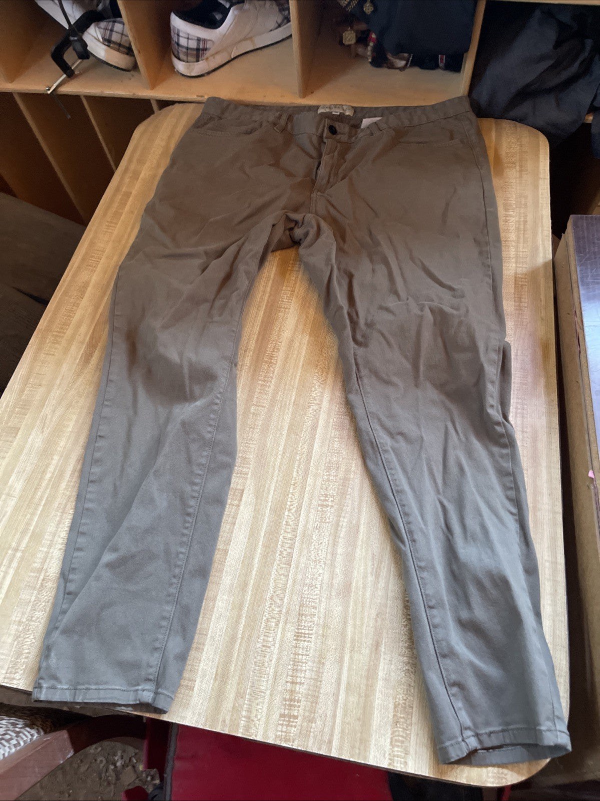 Pre-owned trousers from 1118 Emporium