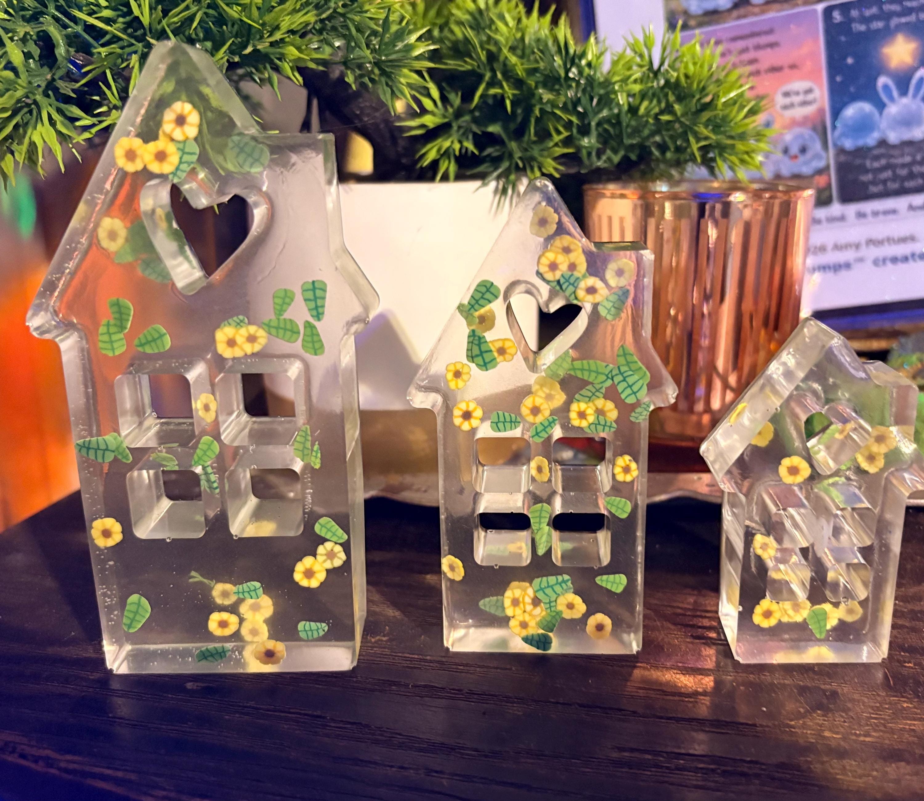 Sunflower House Shelf Sitters Home Accent Decor detail 4