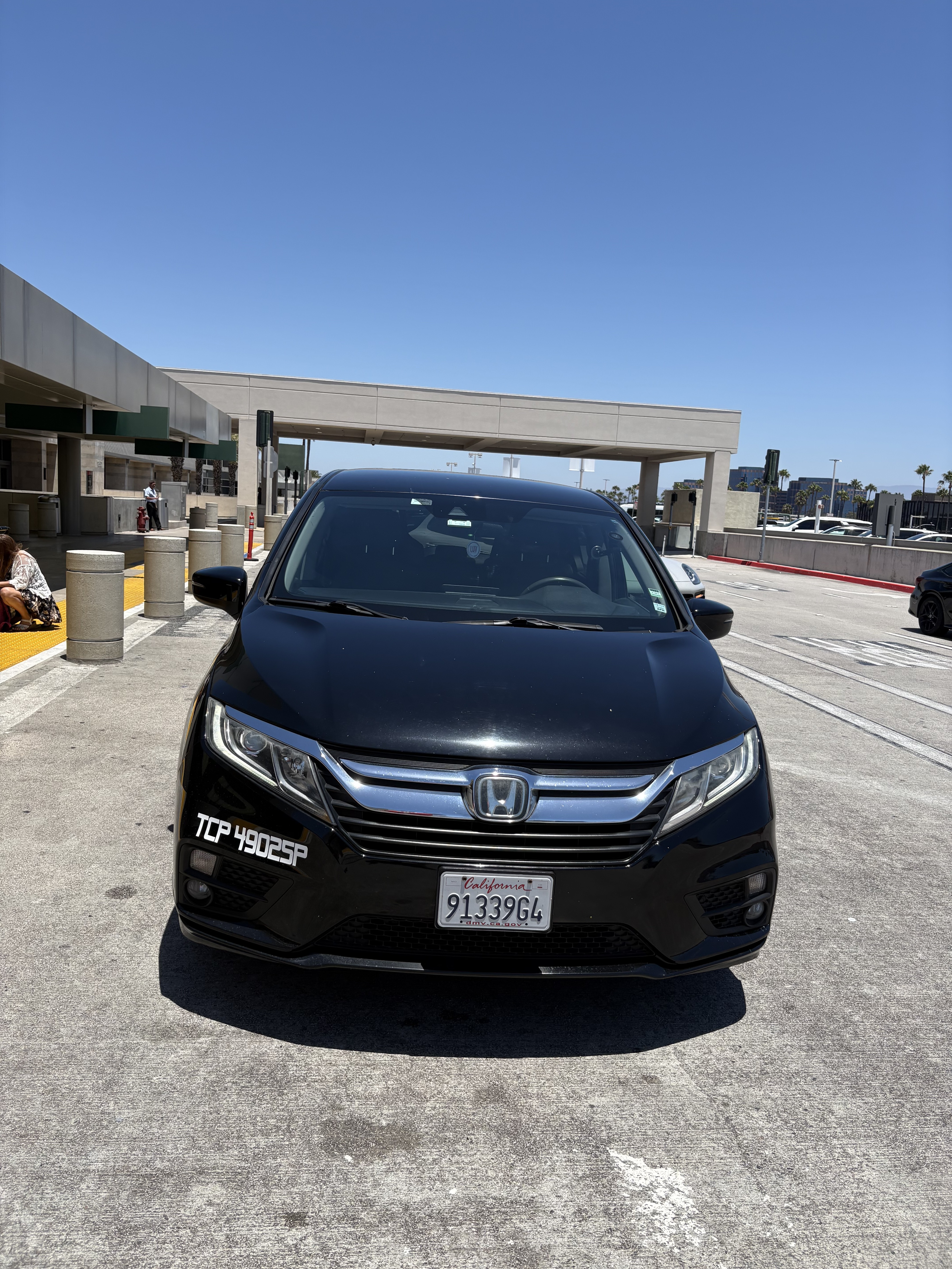 City Cruze L.A. Honda Odyssey minivan