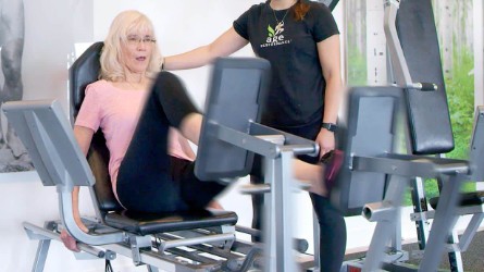 Fit-Rx member using Keiser pneumatic resistance equipment