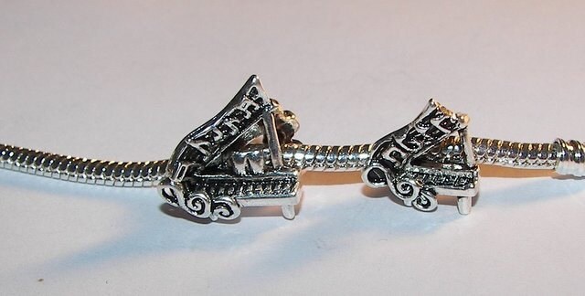 925 sterling silver Piano charm, large hole charm bead for snake chain bracelets, European charm bracelet charms