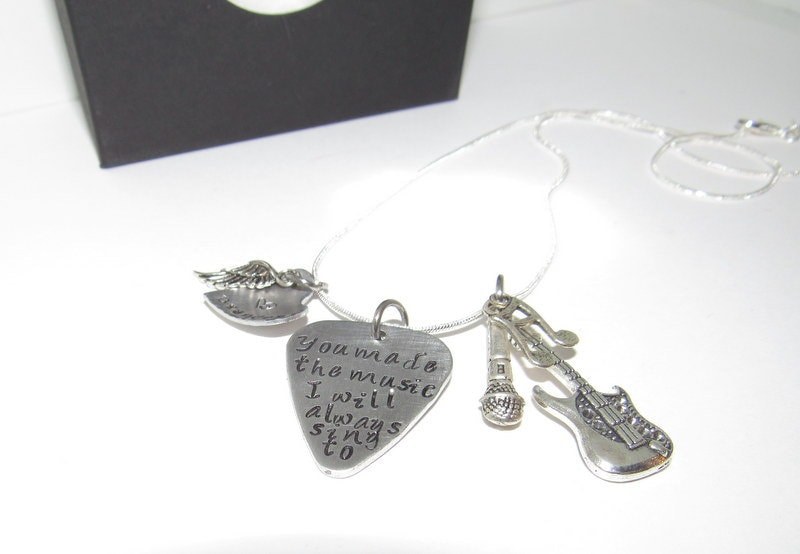 personalized Personalized necklace, custom personalized jewelry and gifts, personalized gifts for moms and friends, kids name jewelry