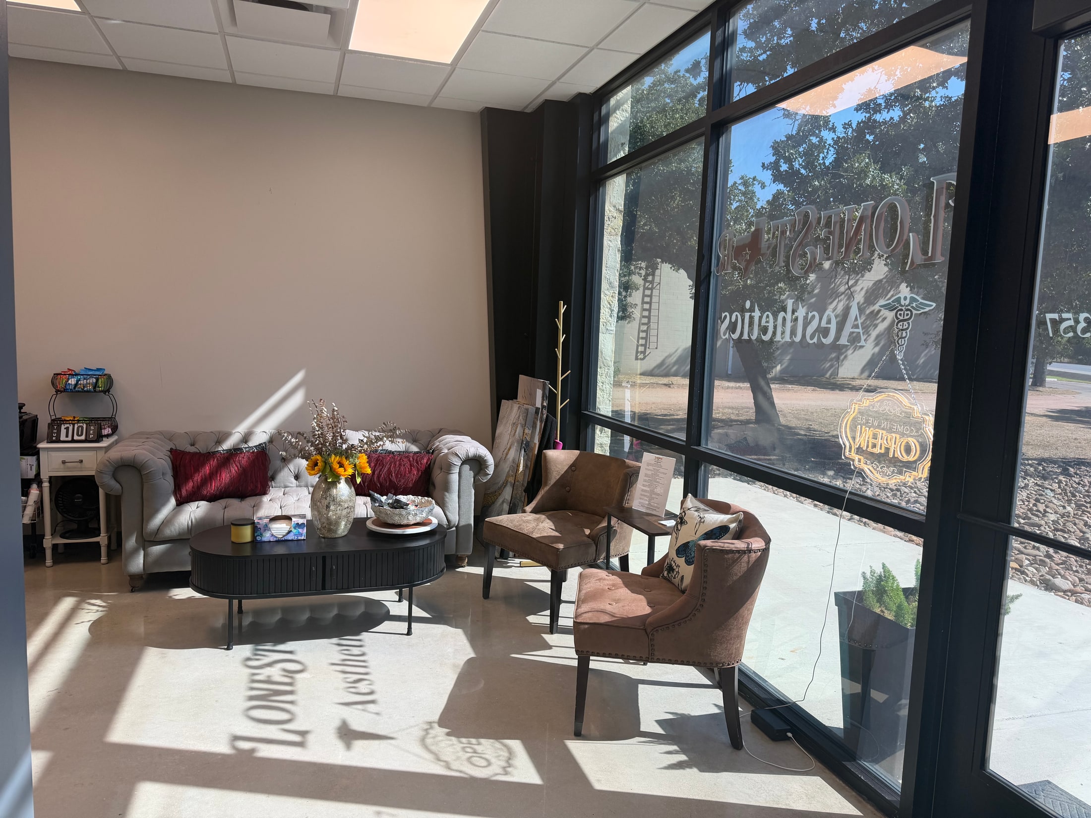 Window lounge at Lonestar Wellness & Aesthetics