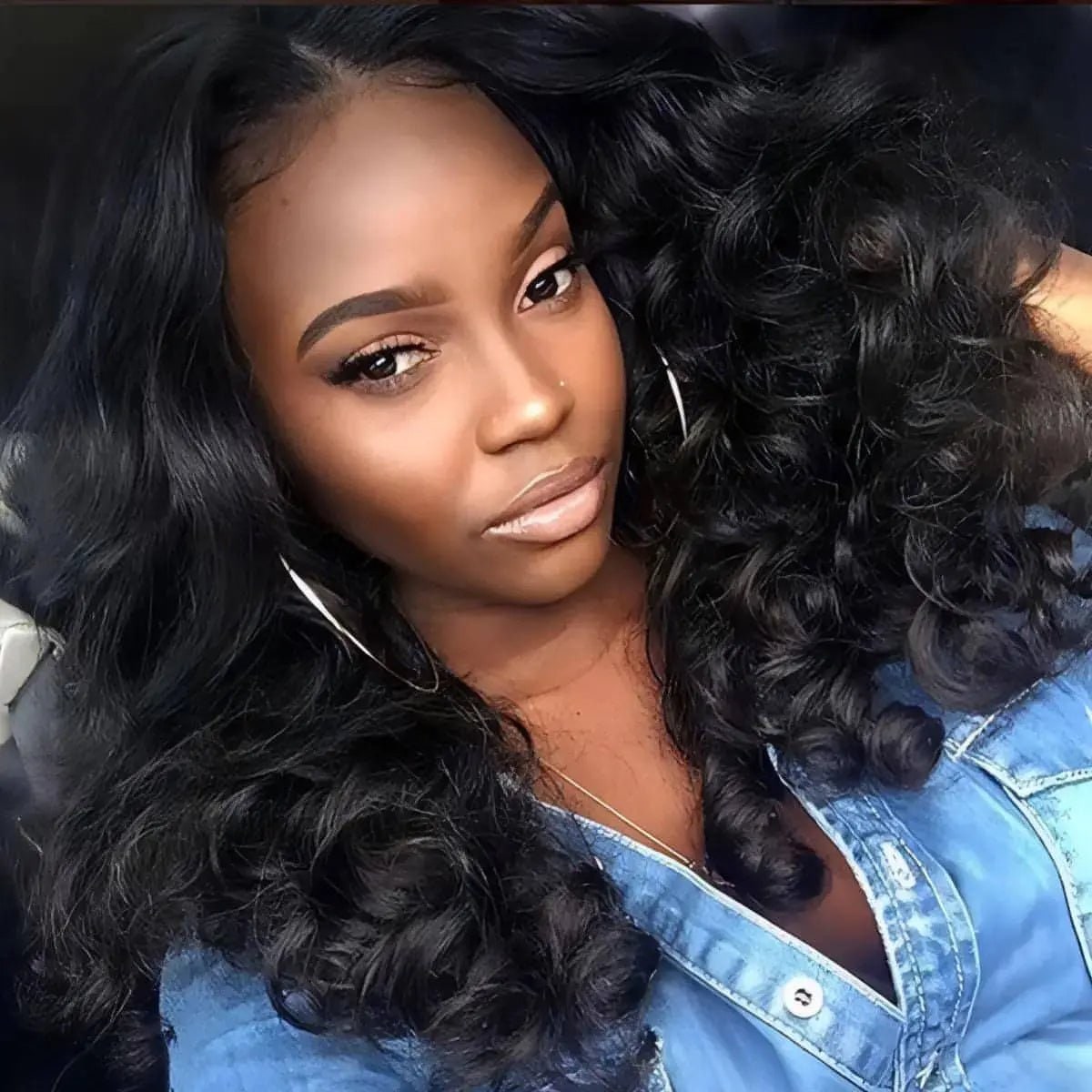 Loose wave bundle texture close up