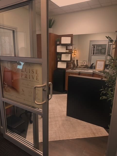 Inside the Elise Privé permanent jewelry studio