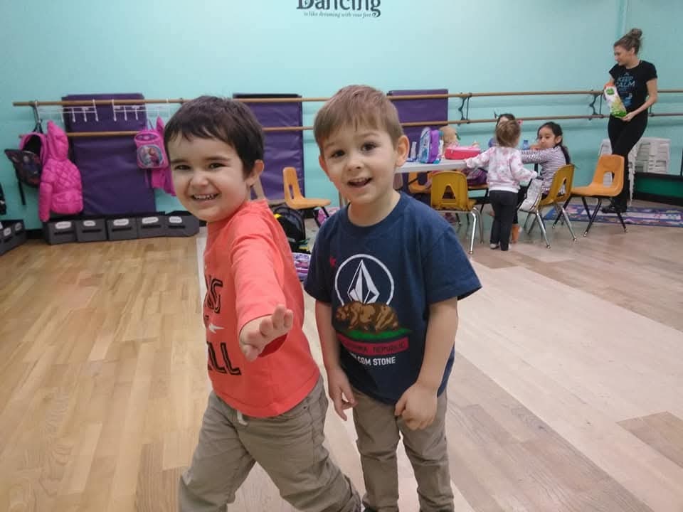Young DMSD dancers in class