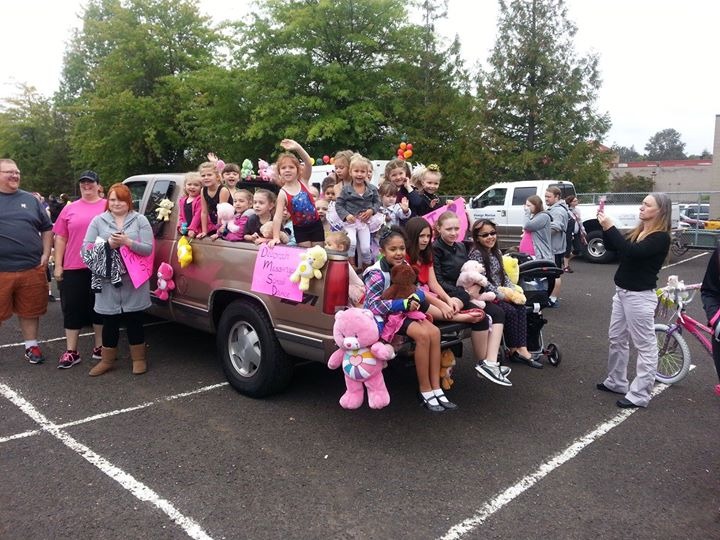 DMSD dancers and families at the Teddy Bear Parade