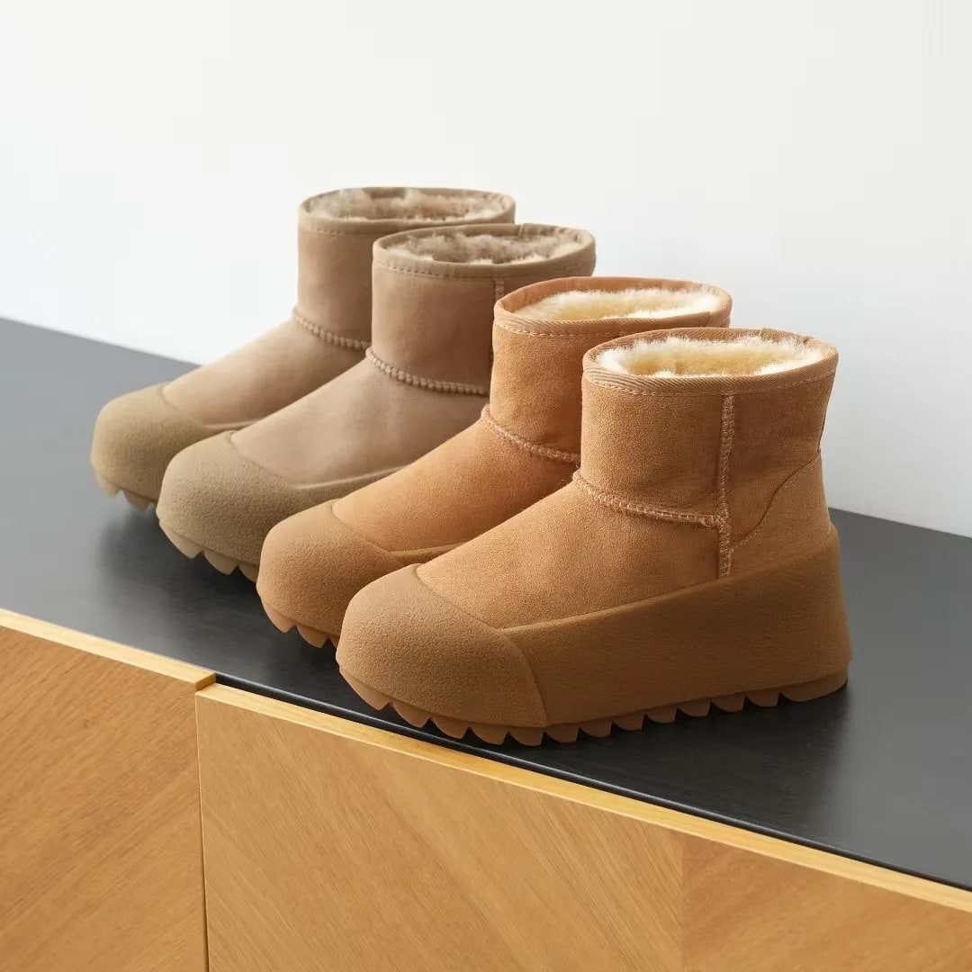Winter Warm Sheep Fur Integrated Snow Boots – 2024 Fashion Fashion Shoes product photo