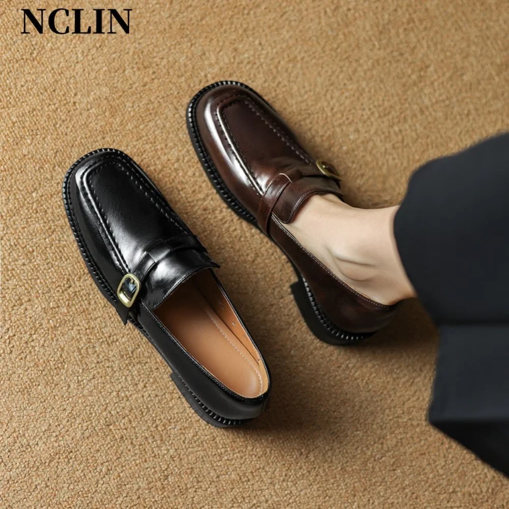 2025 Women Spring New Black Platform Flats Shoes Women Loafers Slip on Boat Shoes Designer Casual Leather Oxfords Shoes product photo