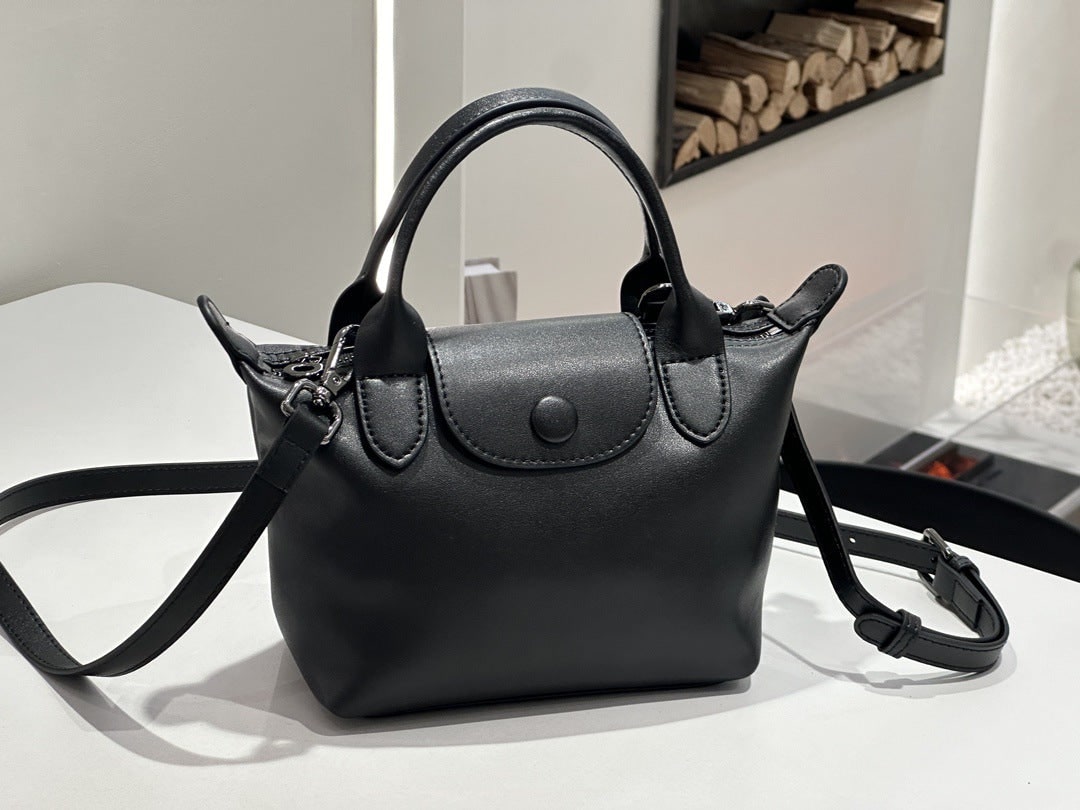 2026 New Genuine Leather Dumpling Bag For Women, Niche Design, Soft Leather Shoulder And Crossbody Mini Handbag product photo